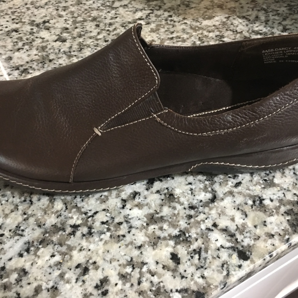 BASS LADIES LEATHER DARCY SLIP ON LOAFERS 9.5